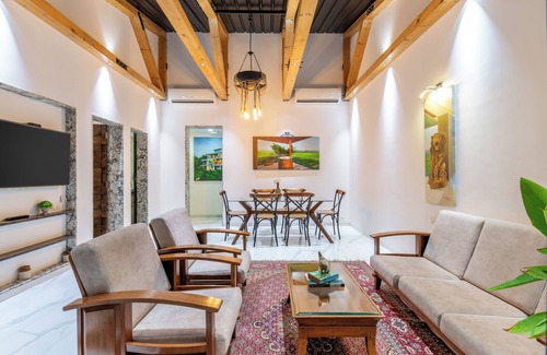 Trimbak Complejo | Energise Soul Retreat