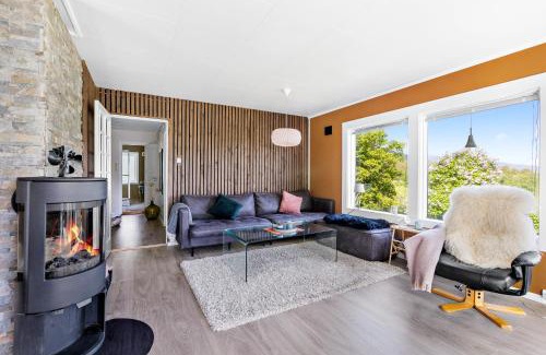 Tingvoll Casa | Engbu