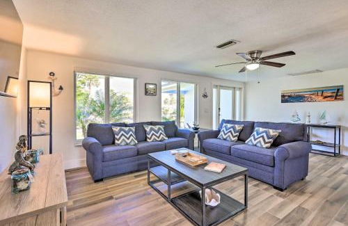 Englewood South Casa | Englewood Escape with Screened-In Pool and Grill!