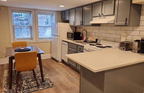 Stanton Park Apartamento | English Basement one bedroom apt, 1.5 miles to White House, full kitchen