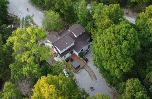 Lampe Cabaña | English Cottage near Branson Attractions