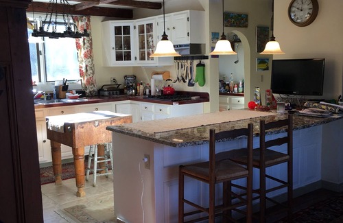 Gloucester Casa | English Tudor Manor-Walk To Beach