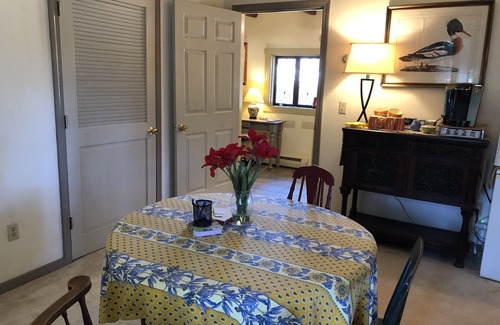Gloucester Casa | English Tudor Manor-Walk To Beach