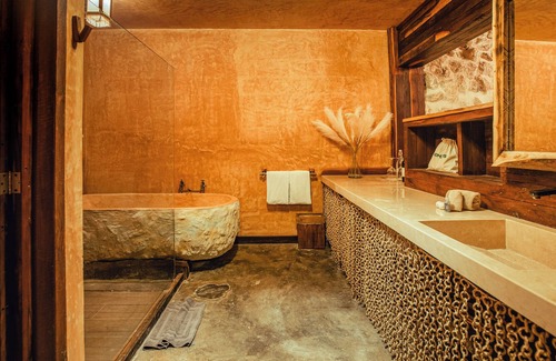 Isla Mujeres Hotel | Enigmatic Beach Hotel