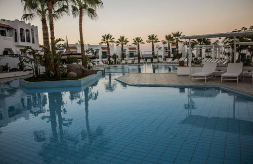 Sharm El Sheikh Hotel | Enjoy 2 Pleasant Rooms with Balcony and Outdoor Pool Near Naama Bay Beach