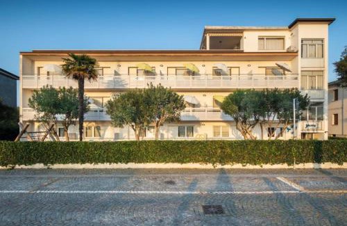 Lignano Sabbiadoro Apartamento | Enjoy a cozy stay in our flat with terrace