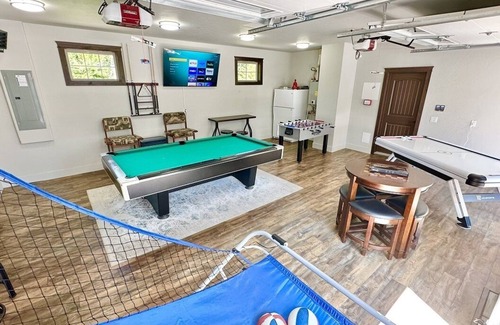 Cle Elum Casa | Enjoy a Free Luxury Upgrade+Spa+Game Room & Pet Friendly/ 3Mins Lodge