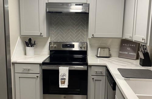 Nacogdoches Casa | Enjoy a relaxing stay at Hillside Haven