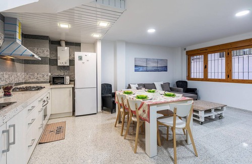 La Mamola Casa | Alojamiento de 4 habitaciones en La Mamola