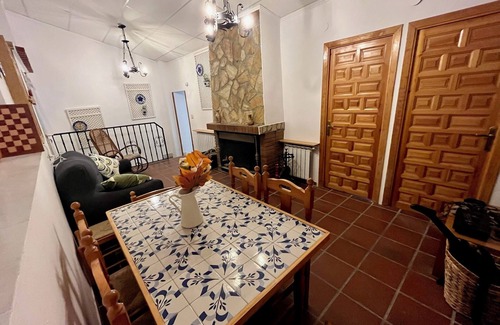 Carcelén Cabaña | Disfruta de una casa rural con bodega y mucho ocio!