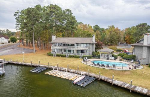 Hot Springs Apartamento | Enjoy a serene getaway and the thrill of horse racing
