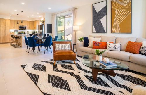 La Quinta Casa | Enjoy a stay @ Casa de Fore!Play! New Townhome!