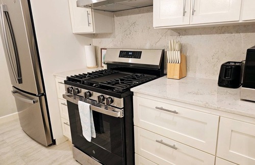 Dickenson Bay Apartamento | Enjoy a stylish experience at this centrally-located place.