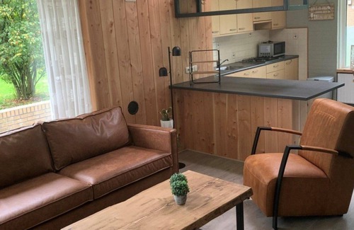 Gasselte Casa | Enjoy a wonderful stay in this detached bungalow. The spacious garden gives you all the freedom you need to enjoy the outdoors.
