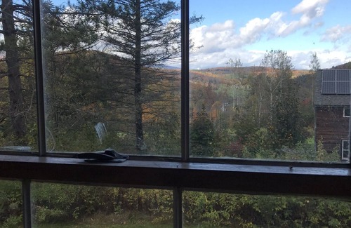 Wilmington Casa | Disfrute de las cuatro estaciones en Beautiful Wilmington, VT; 15 min del monte. Nieve