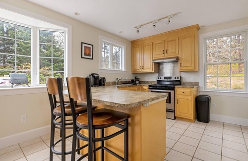 North Truro Casa | Enjoy Beach Plum House! Spacious 6BD Home - Near Ocean Beaches, Lots of Privacy