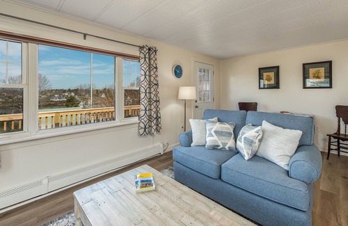 Orrs Island Casa | Enjoy beautiful views of Lowell's Cove from this 3BR pet-friendly home