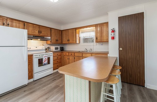 Orrs Island Casa | Enjoy beautiful views of Lowell's Cove from this 3BR pet-friendly home