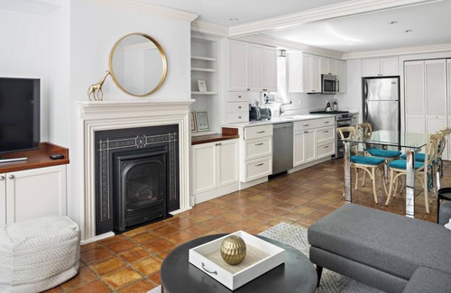 Columbus Casa | Enjoy Boston, Private Patio On Montgomery Park