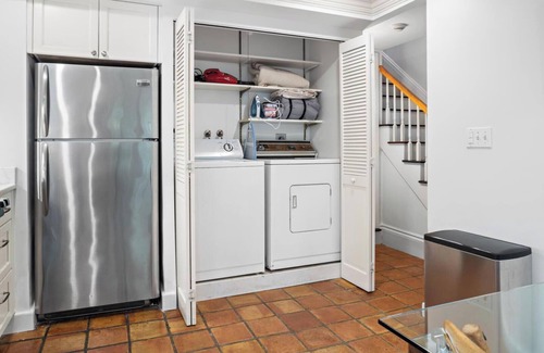 Columbus Casa | Enjoy Boston, Private Patio On Montgomery Park