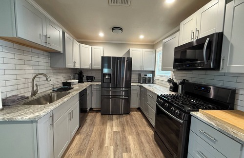 Del Mar Casa | Enjoy comfort, style, and convenience at Dune'R Thing, a cozy 3 bedroom retreat!