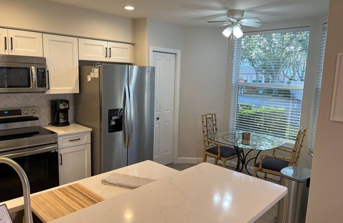 Tropical Cove Condominio | Enjoy Country Club Living, Near Beaches, Extended Stays Available