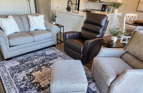 Bellaire Condominio | Beautiful!sleeps 6, 2 bath condo in Schuss Village golf pool access Boat parking