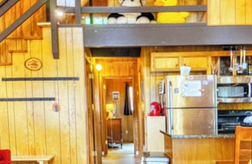 Mi-Wuk Village Cabina | Disfruta de Hearthstone Chalet donde Mi-Wuk Village se encuentra con el bosque