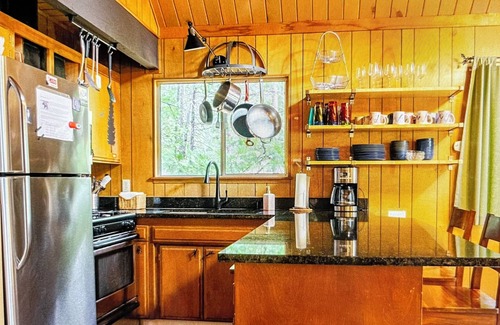 Mi-Wuk Village Cabina | Disfruta de Hearthstone Chalet donde Mi-Wuk Village se encuentra con el bosque