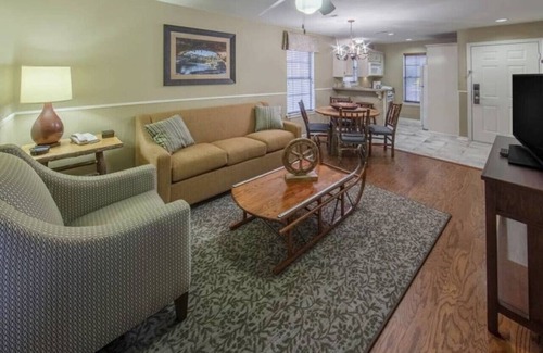 Canyon Lake Condominio | Enjoy Hill Country Adventures 2BD apt located in resort location