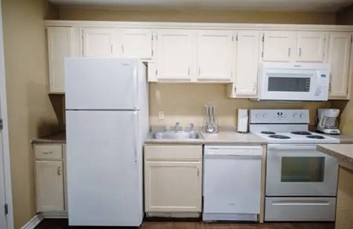 Canyon Lake Condominio | Enjoy Hill Country Adventures 2BD apt located in resort location
