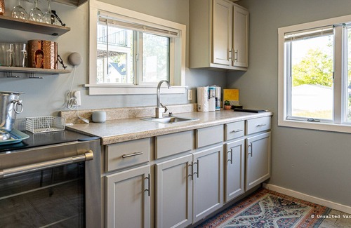 Bluffton Casa | Enjoy Lake Michigan Sunsets at Fully Equipped 2BR Duplex at the Beach!