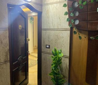 Ar-Raml 1 Casa | Enjoy modern lovely entire studio in a fancy building with Free Wi-Fi & AC and Flat screen TV in Loran in the heart of Alexandria