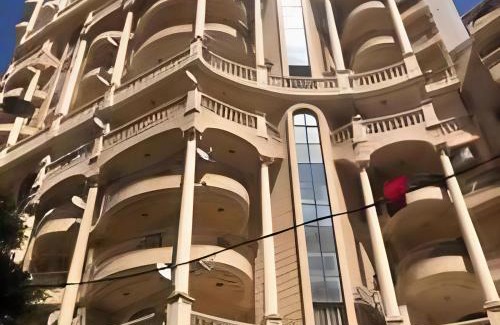 Ar-Raml 1 Casa | Enjoy modern lovely entire studio in a fancy building with Free Wi-Fi & AC and Flat screen TV in Loran in the heart of Alexandria