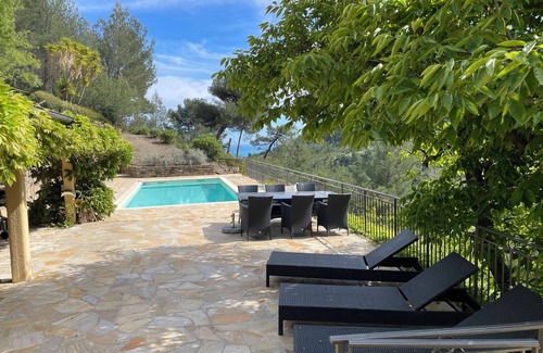 Camporosso Casa | Disfruta de la naturaleza en toda la privacidad con piscina. Hermosa vista sobre viñedos y mar.