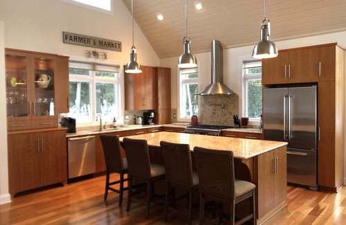 Sturgeon Bay Casa | ¡NUEVO! Sé uno de los primeros en hospedarte en esta magnífica casa frente al lago.