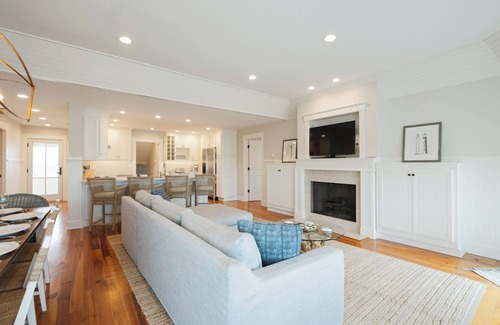 South Beach Casa | Enjoy nothing but dunes between you and the beach at Sea Haven!