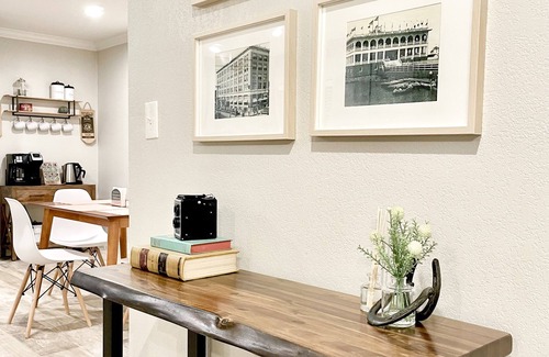 Wichita Falls Casa | Enjoy our cozy yet modern townhome! 50 amp EV plug in!