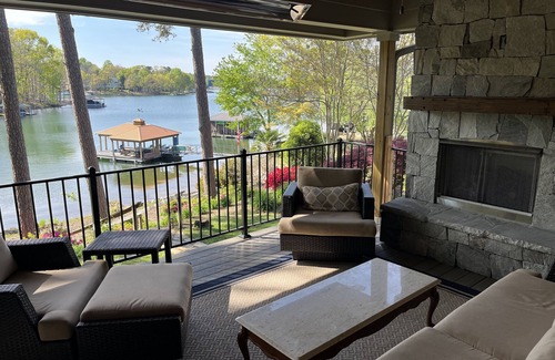 Seneca Casa | Paraíso en el lago Keowee