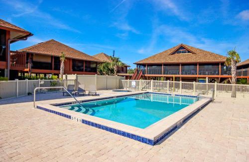 Sanibel Casa | Enjoy pool views from your Sanibel Island Villa Private beach