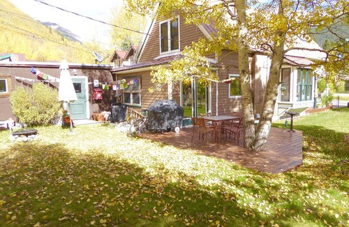Silverton Casa | ¡Disfruta de un poco de R & R en esta casa histórica en el mejor vecindario de la ciudad!
