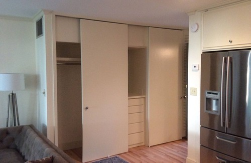 Daphne Apartamento | Impresionante vista de Mobile Bay, recientemente renovado y decorado con buen gusto