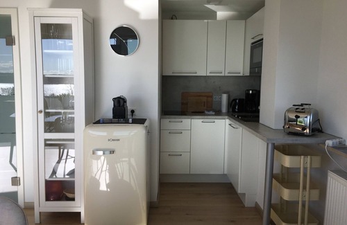 Ueberlingen Apartamento | Disfruta de la hermosa vista del lago! Luminoso y moderno apartamento de 60 m2