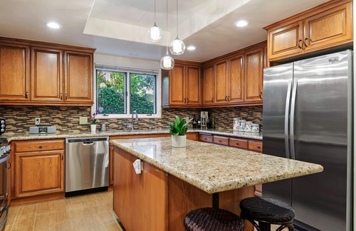 Laguna Condominio | Enjoy the Beauty of Downtown Santa Barbara Walk Everywhere!
