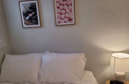 McQuesten West Casa | Enjoy the Biggest Tiny Home in Hamilton +free park