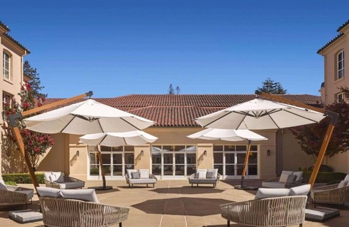 Santa Rosa Casa | Enjoy the Bounty of Sonoma from our Room !