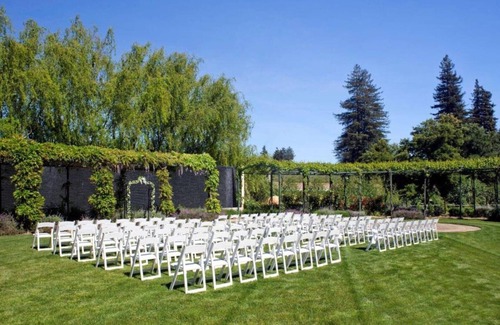 Santa Rosa Casa | Enjoy the Bounty of Sonoma from our Room !