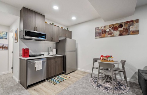 Airdrie Apartamento | Enjoy the elegance of this 2 bedroom apartment