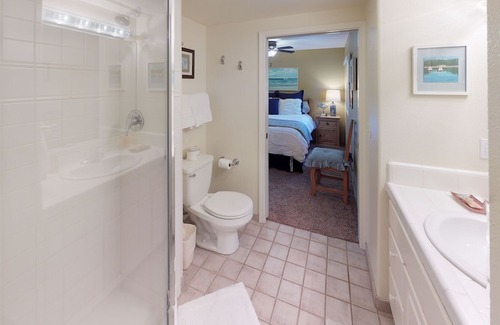 Kings Beach Condominio | Enjoy the Lakeview! Complex centrally located in Kings Beach, right on the Lake!