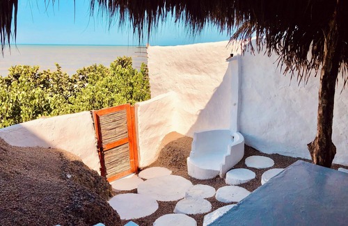 Costa Caribe Cabina | Beach bungalow near Palomino Adults only